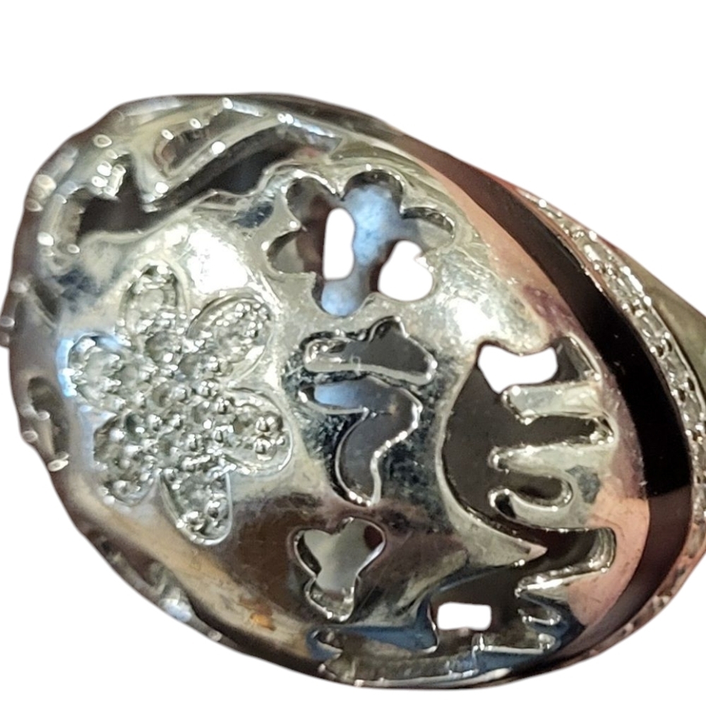 Lauren G Adams Large Floral Silver Tone Cocktail Ring With Nice Cutout Design